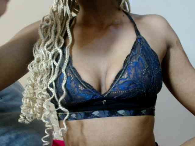 SweetsLolilta webcam