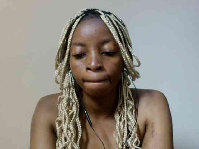 SweetsLolilta webcam