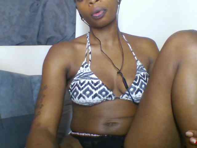 SweetsLolilta webcam