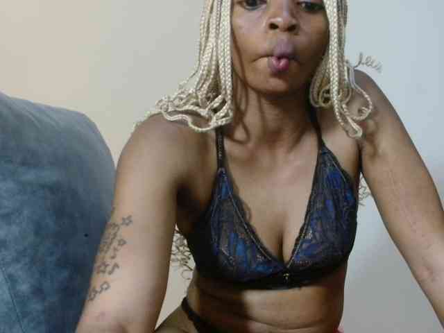 SweetsLolilta webcam