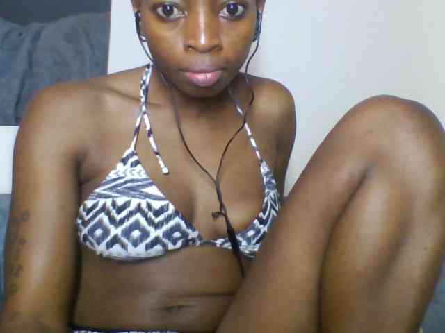 SweetsLolilta webcam
