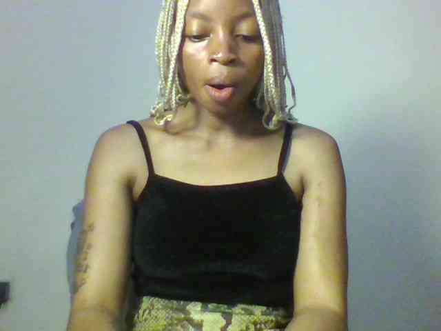 SweetsLolilta webcam