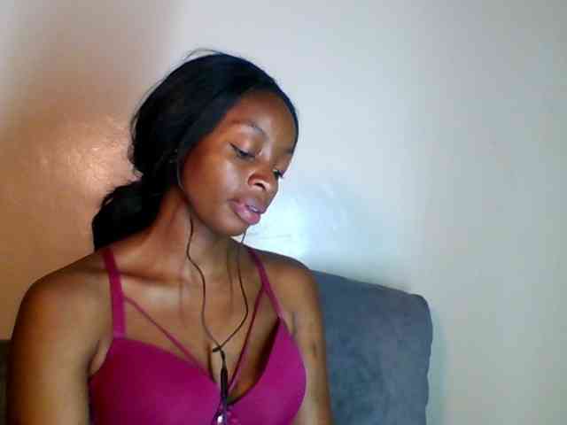 SweetsLolilta webcam