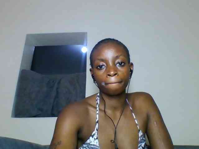 SweetsLolilta webcam