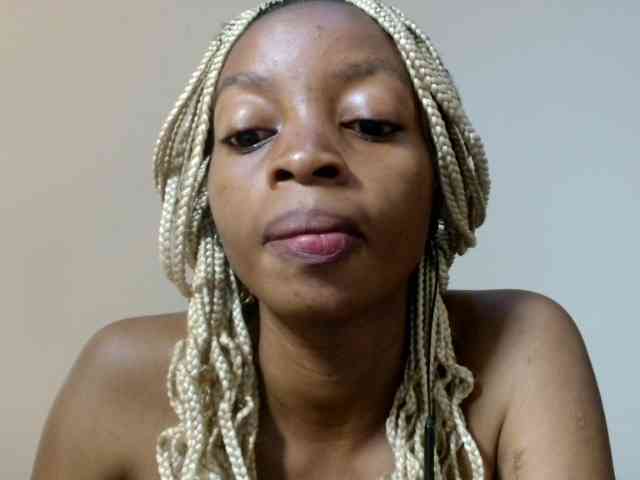 SweetsLolilta webcam