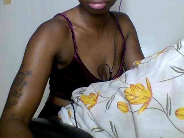 SweetsLolilta webcam