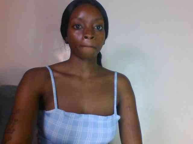 SweetsLolilta webcam