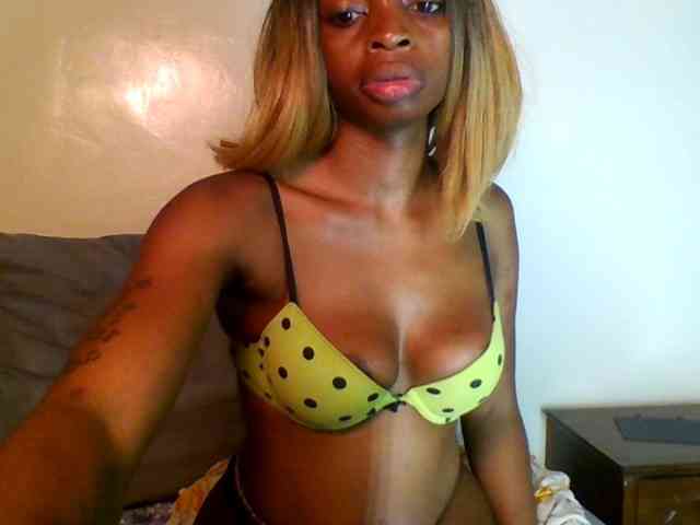 SweetsLolilta webcam