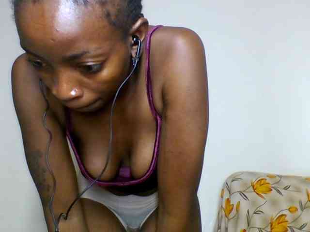 SweetsLolilta webcam