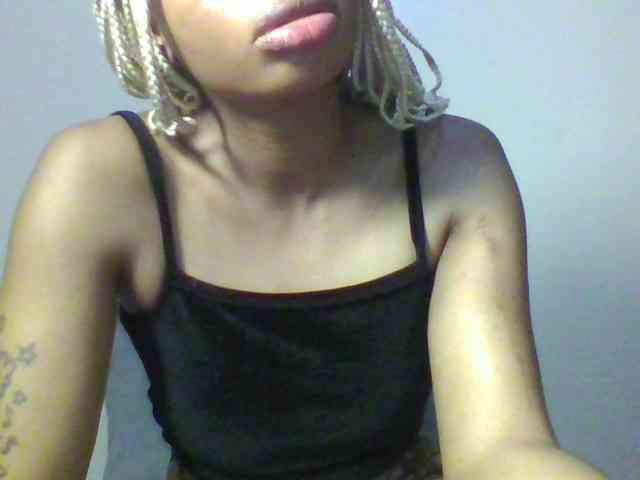 SweetsLolilta webcam