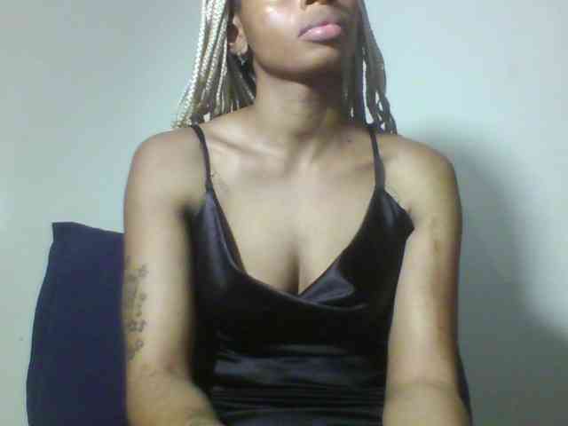 SweetsLolilta webcam