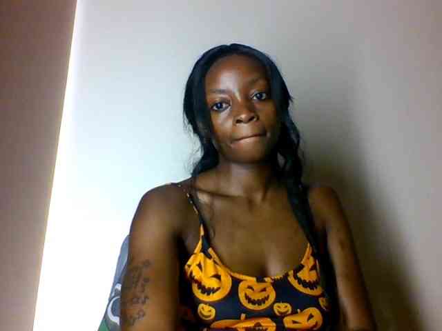SweetsLolilta webcam