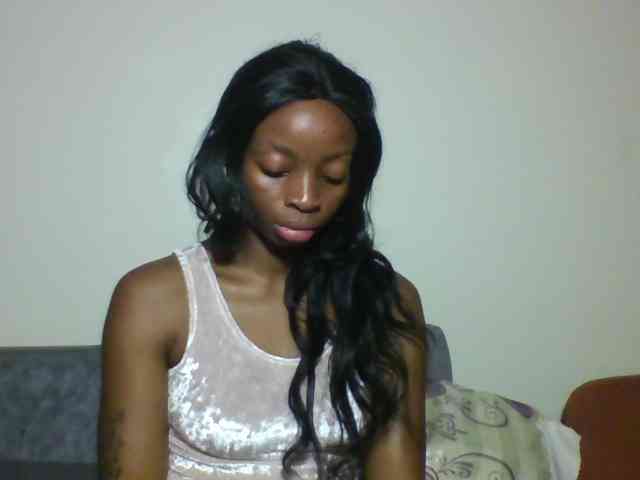 SweetsLolilta webcam