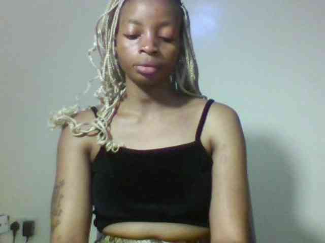 SweetsLolilta webcam