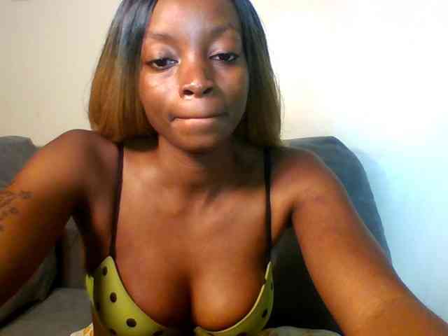 SweetsLolilta webcam