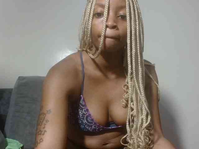 SweetsLolilta webcam