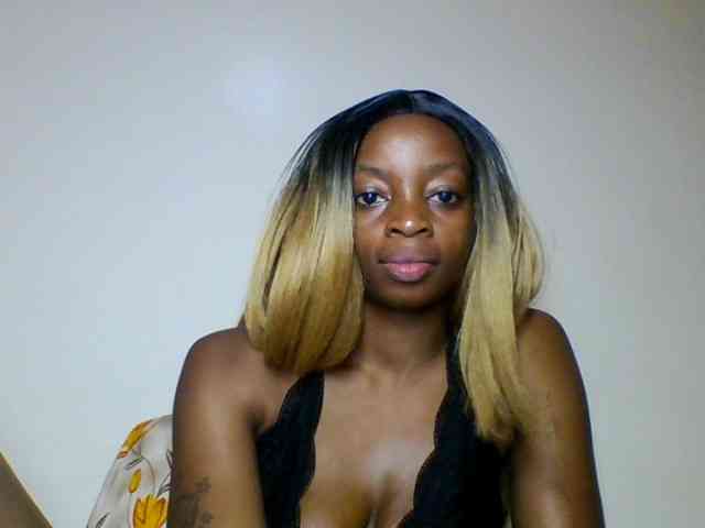 SweetsLolilta webcam