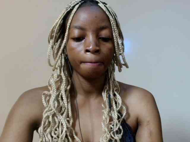 SweetsLolilta webcam