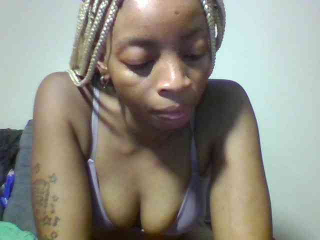 SweetsLolilta webcam