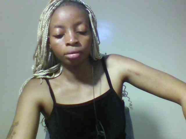 SweetsLolilta webcam