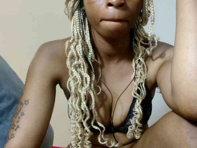 SweetsLolilta webcam