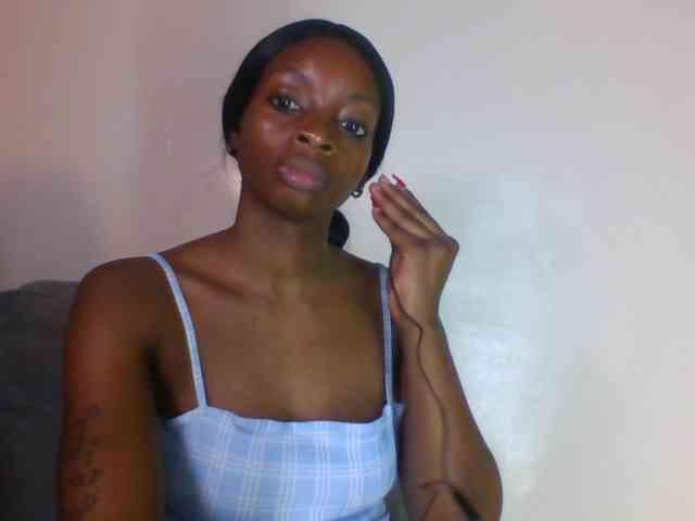 SweetsLolilta webcam
