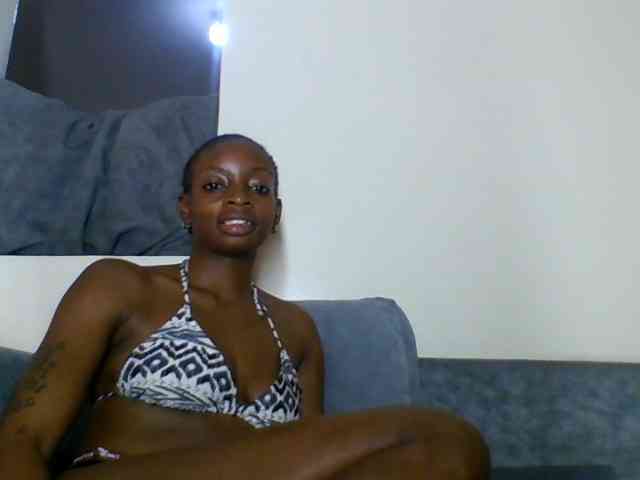 SweetsLolilta webcam