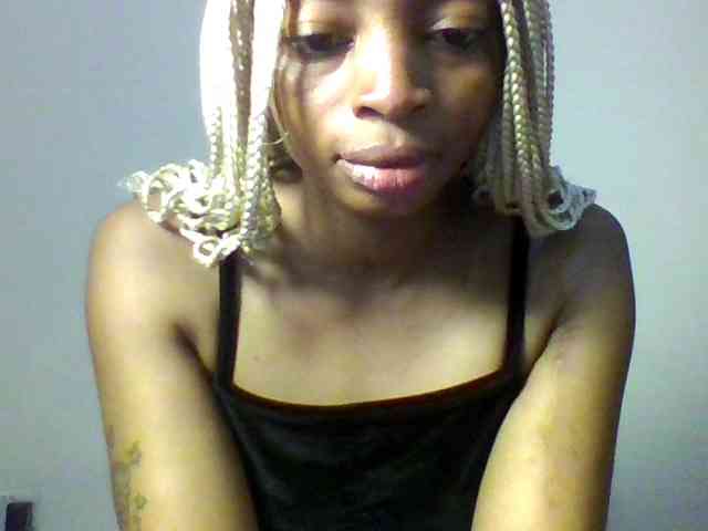 SweetsLolilta webcam