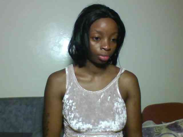 SweetsLolilta webcam