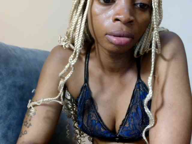 SweetsLolilta webcam