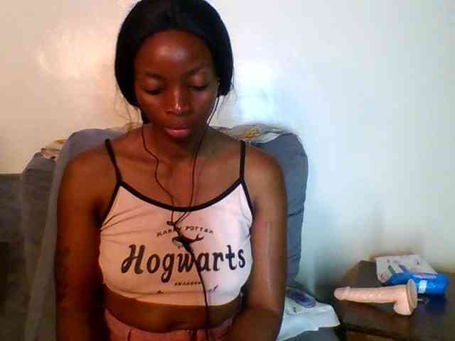 SweetsLolilta webcam