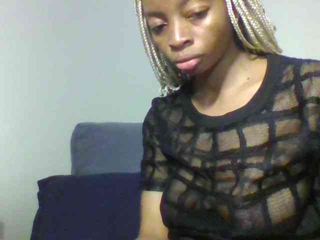 SweetsLolilta webcam