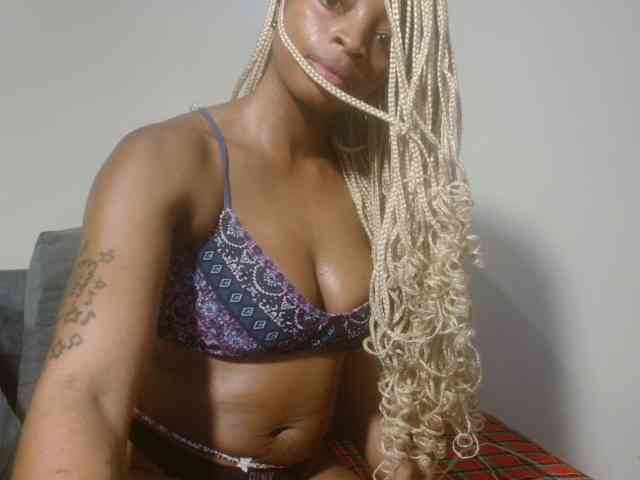 SweetsLolilta webcam