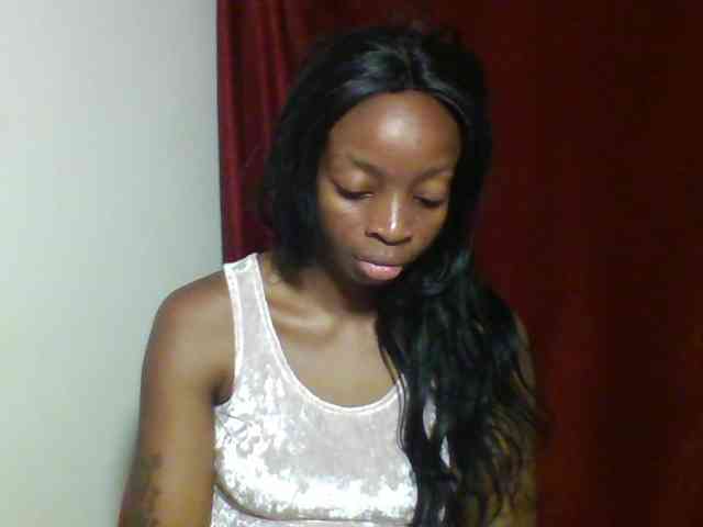 SweetsLolilta webcam