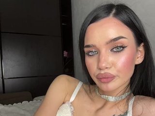 EvaDesire Porn Show