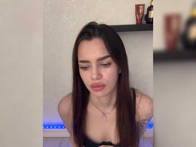 EvaDesire's BongaCams show and profile