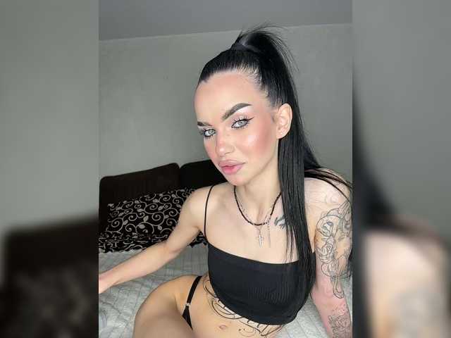 Sex chat gratuit in direct cu EvaDesire pe BongaCams