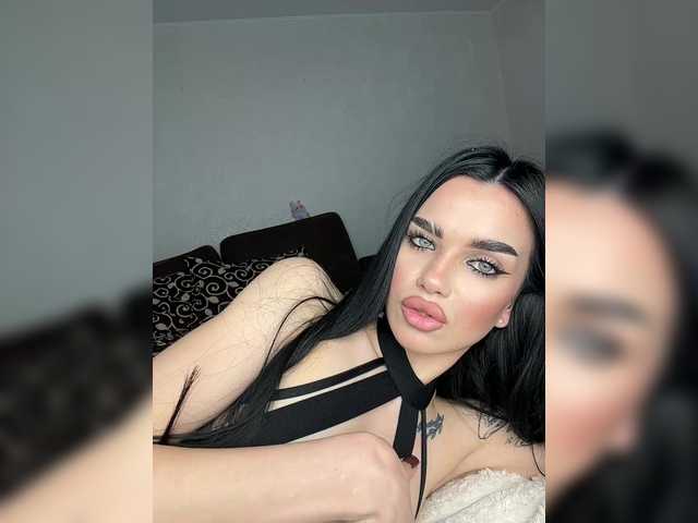 EvaDesire from BongaCams