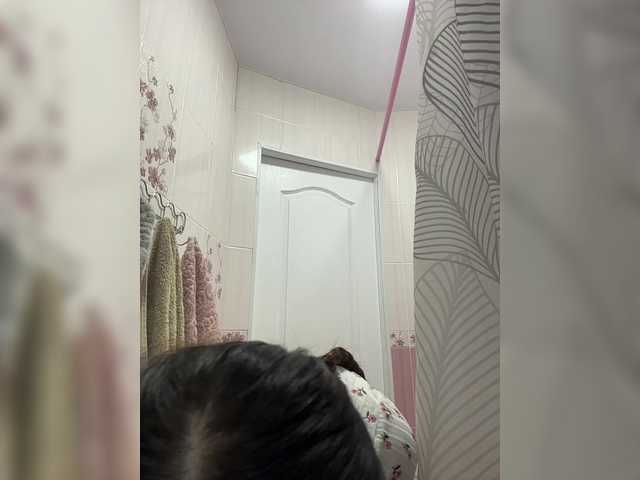 EvaDesire's BongaCams show and profile