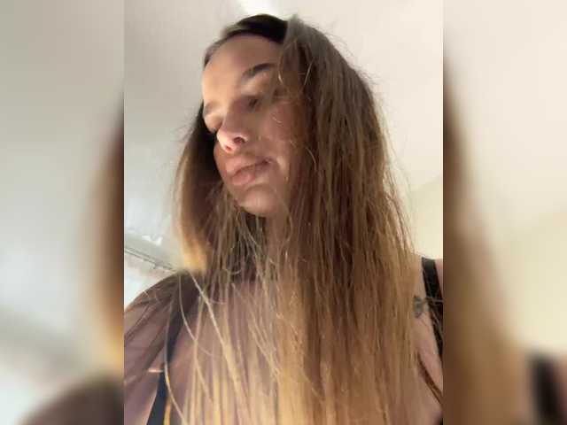 EvaDesire's BongaCams show and profile