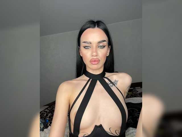 EvaDesire from BongaCams