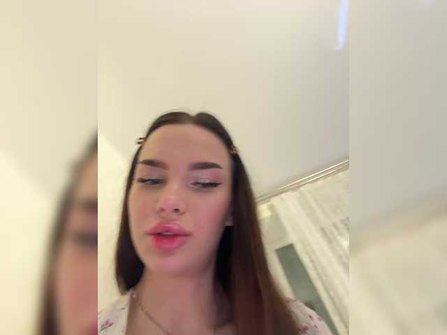 EvaDesire's BongaCams show and profile