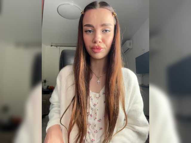 EvaDesire's BongaCams show and profile