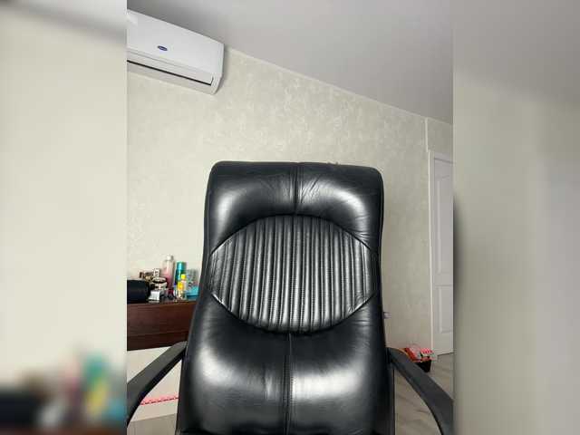 EvaDesire's BongaCams show and profile