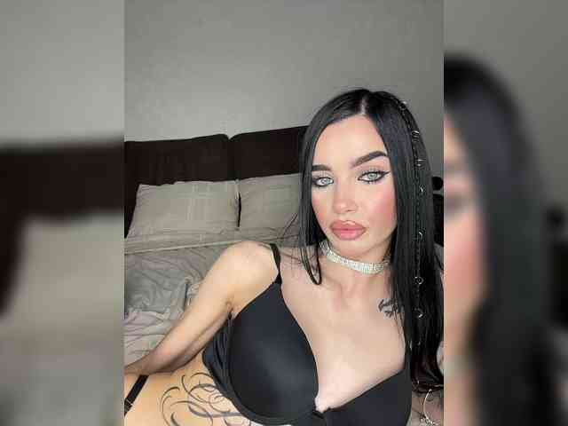 EvaDesire Live Webcam on BongaCams