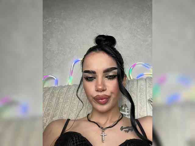 EvaDesire Live Webcam on BongaCams