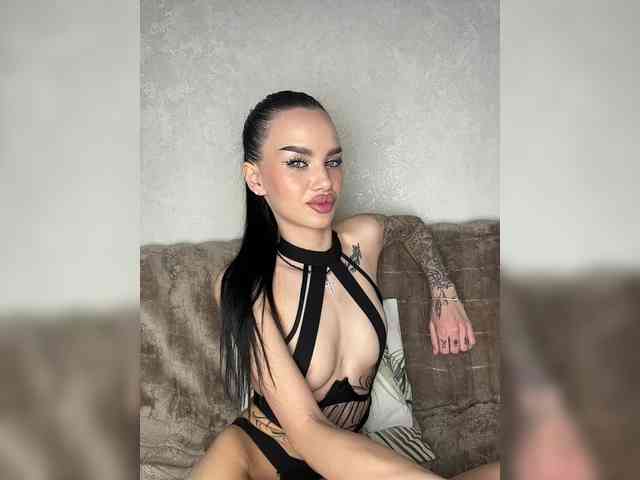 EvaDesire Live Webcam on BongaCams