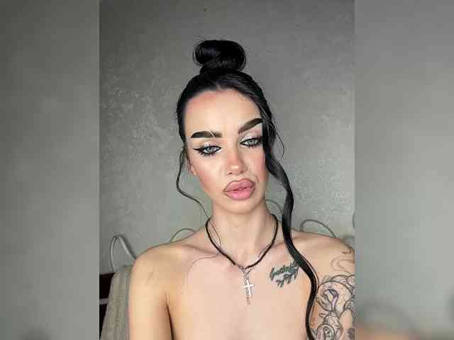 EvaDesire Live Webcam on BongaCams