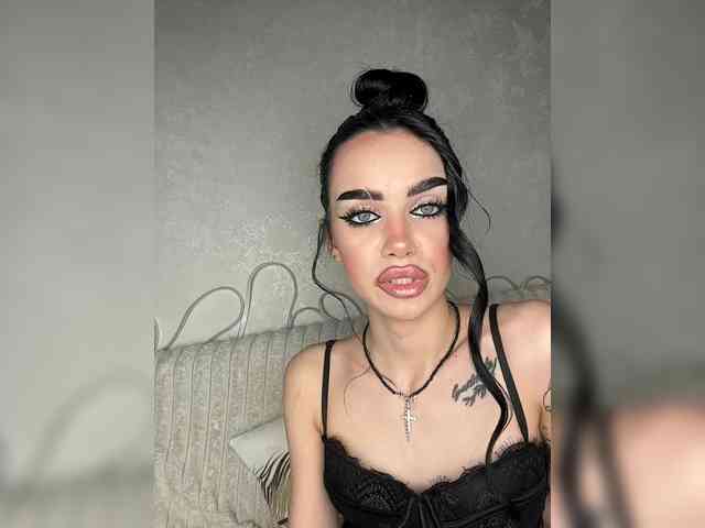 EvaDesire Live Webcam on BongaCams