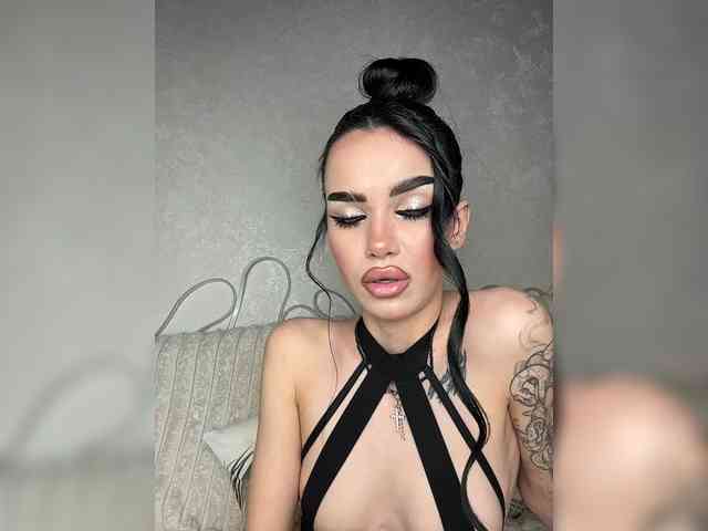 EvaDesire Live Webcam on BongaCams